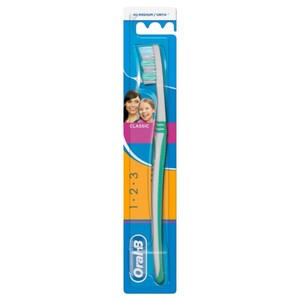 Oral-B Toothbrush Classic 40 Medium