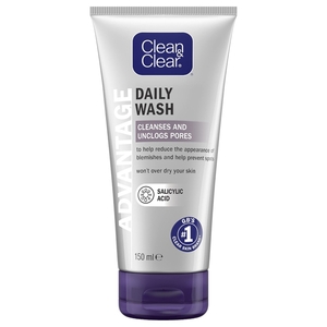 Clean & Clear Advantage Daily Treatment Wash 150Ml