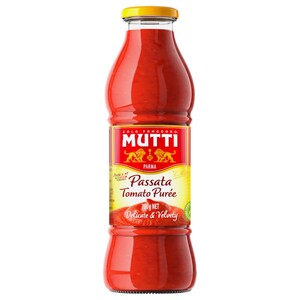 Mutti Tomato Puree Bottle 700G
