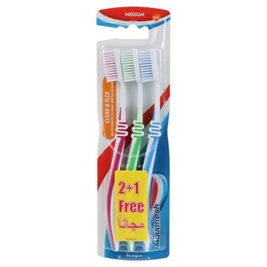 Aquafresh Toothbrush Clean & Flex Medium 2+1 Free