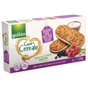 Gullón Sandwich Biscuits Yogurt & Red Fruit 220G