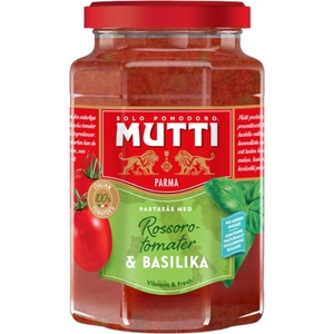 Mutti Pasta Sauce With Rossoro Tomatoes With Genovese Basil 400G