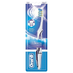 Oral-B 3D White Luxe Pulsar Manual Toothbrush Extra Soft