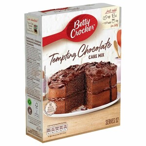 Betty Crocker Tempting Chocolate Cake Mix 425G