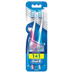 Oral-B Toothbrush Pro-Expert Sensitive Extra Soft 1 + 1 Free