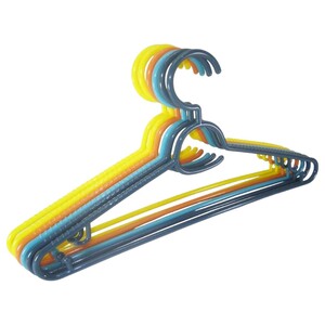Blor Plastic Hanger Set 12 Pieces