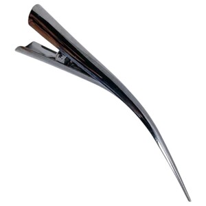 Molly & Rose Black Beak Clip