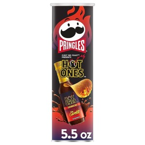 Pringles Potato Chips Hot Ones Barbacoa 158G