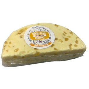 Singleton Cheddar Pineapple /Kg