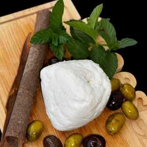 Beit El Hrajle Balade Cheese
