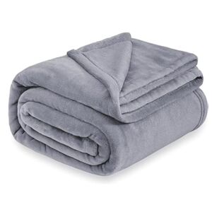 Pioneer Solid Flannel Blanket 150 X 200 Cm
